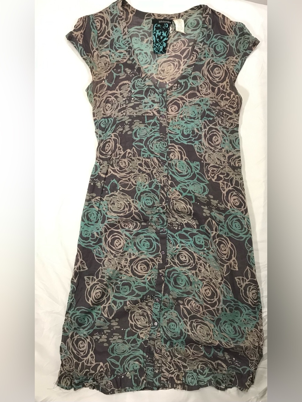 Y2K-era Billabong button-front cap sleeve dress‎ L